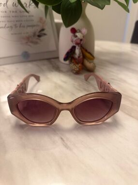 Kurt Geiger Dusty Rose Sunglasses